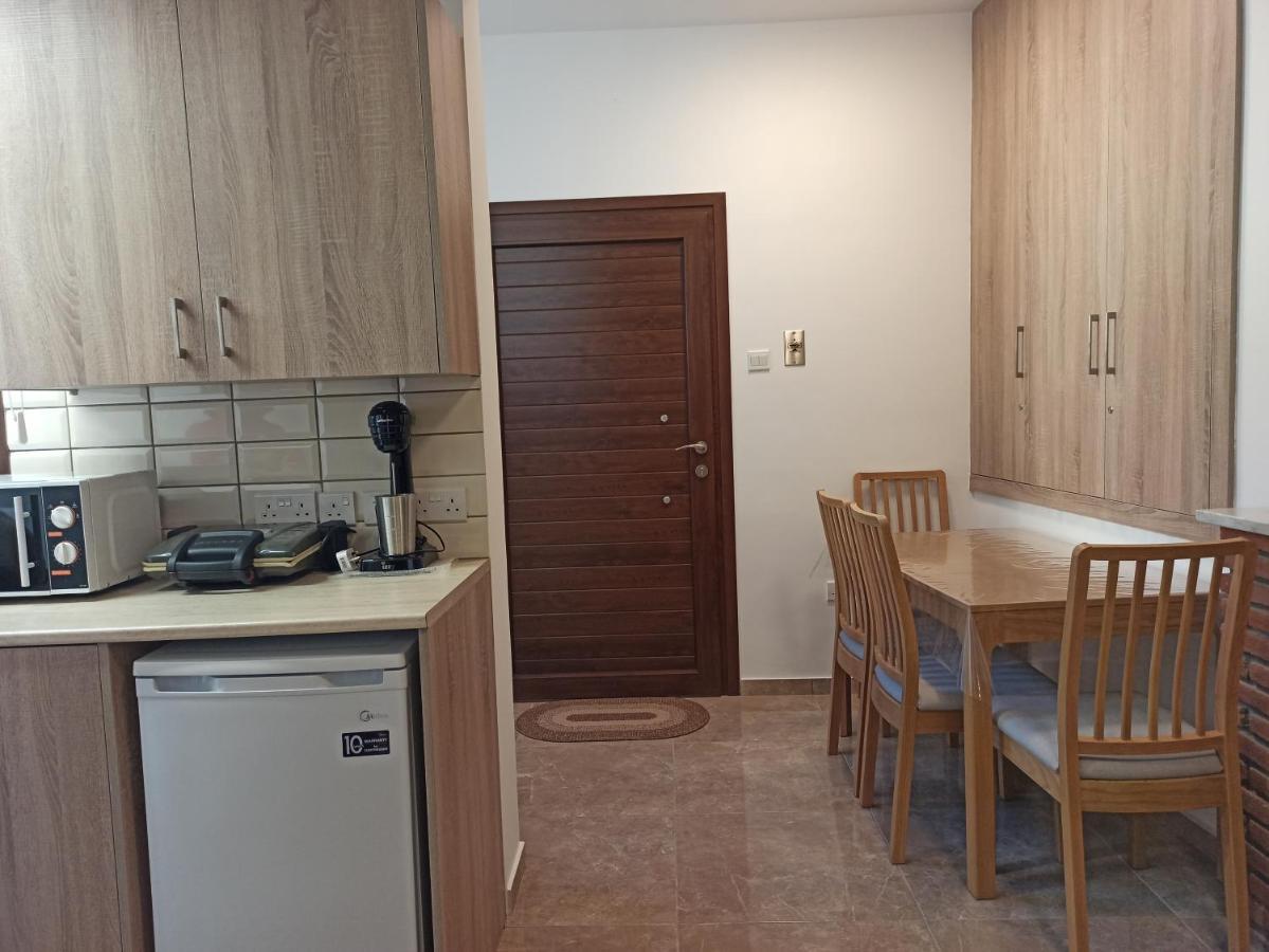 River Apartments Galata Bagian luar foto
